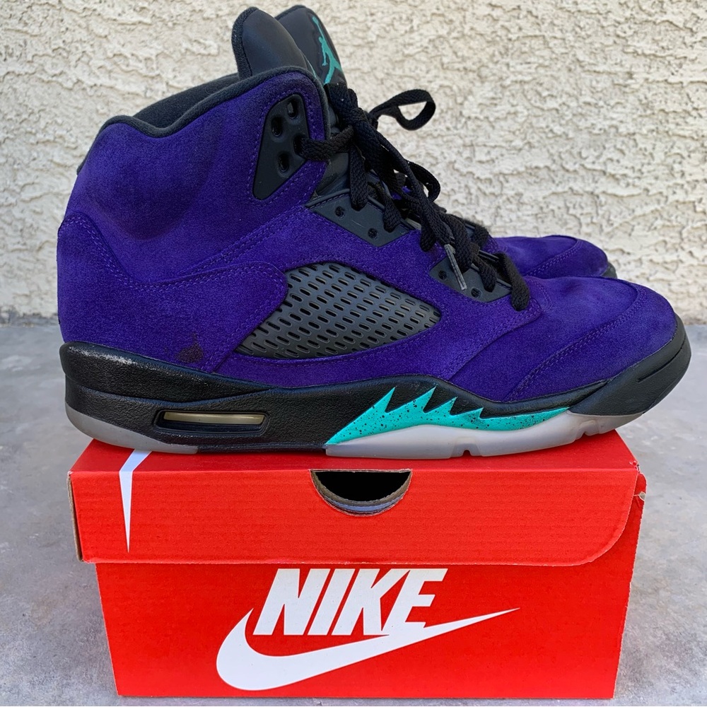 Nike Air Jordan 5 Retro Men’s Athletic Sneakers